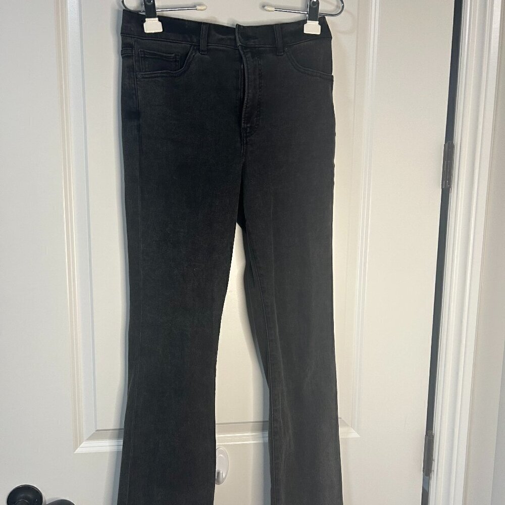 Express Faded Black Boot Cut Jeans Size 8R EUC